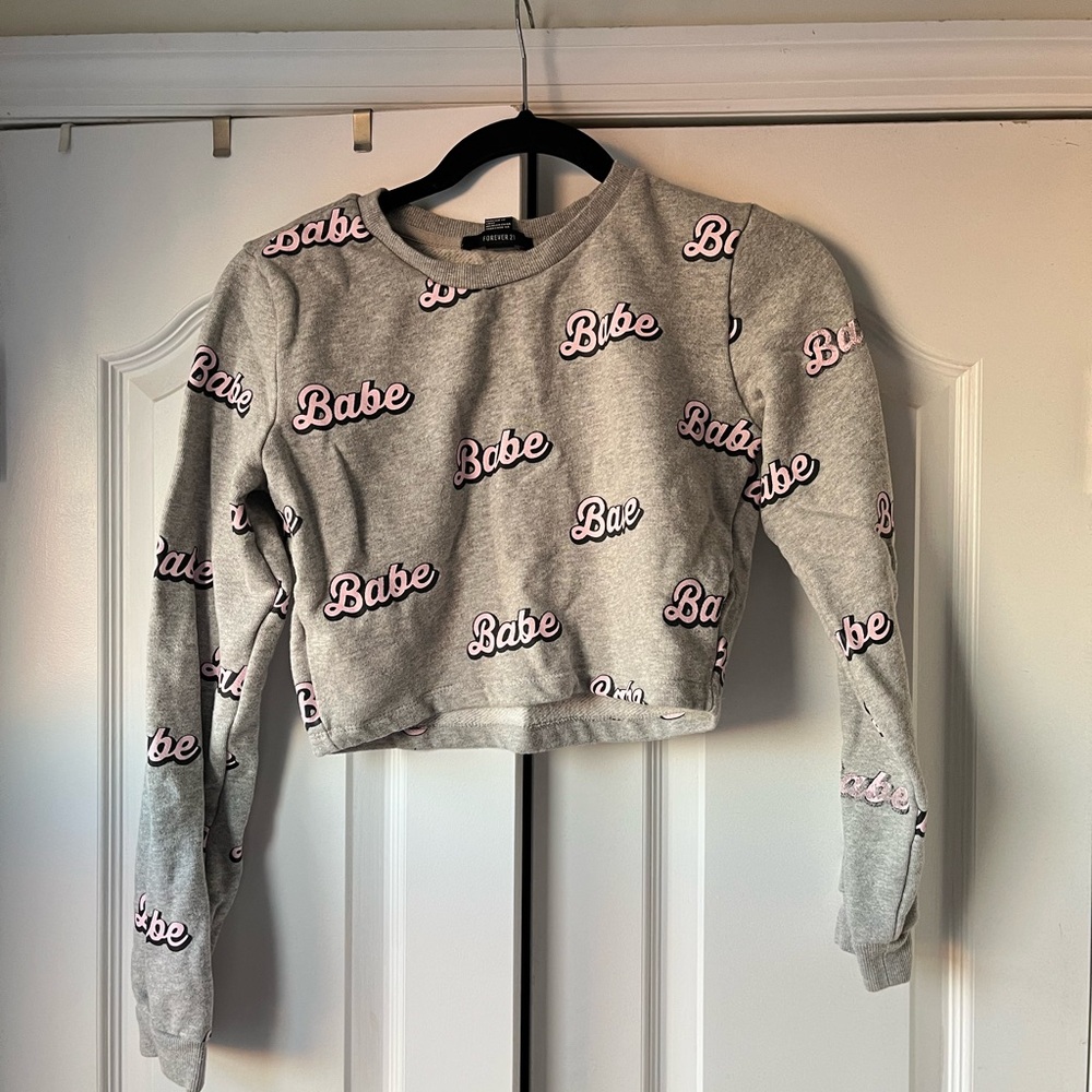 Forever 21 Gray and Pink 'Babe' Print Cropped Sweater
